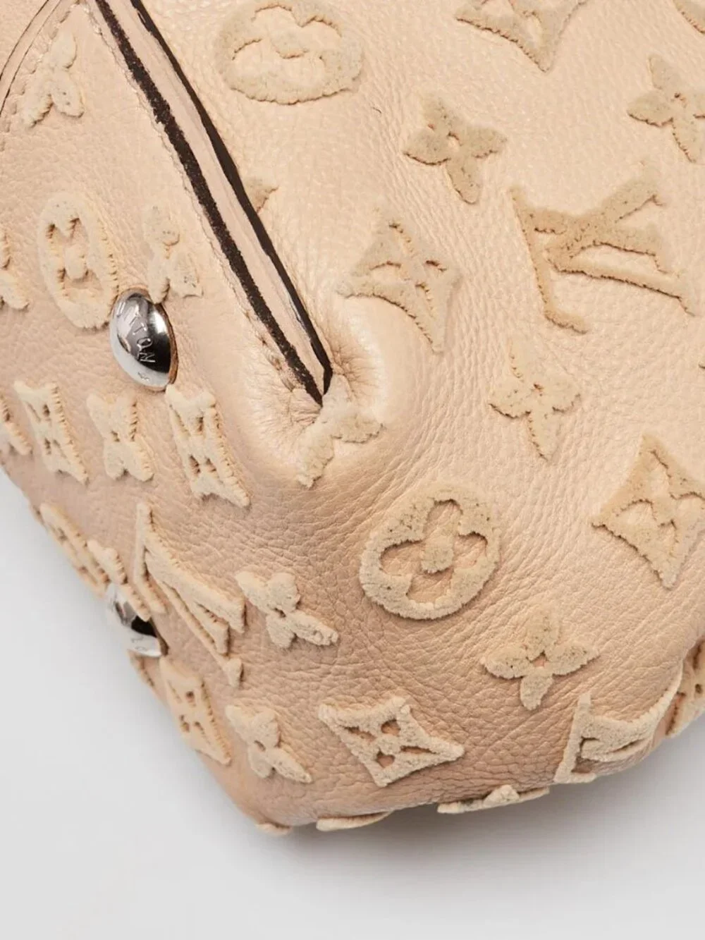 Louis Vuitton Galet Veau Cachemire Calfskin Leather W PM Bag
